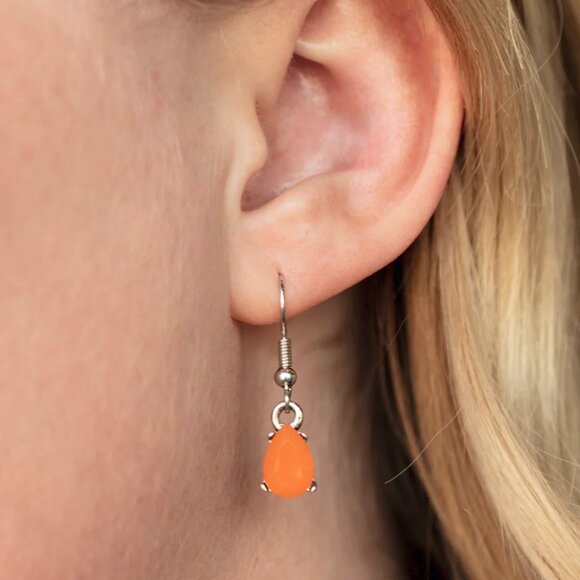 Paparazzi Jewelry Accessories - Above The Clouds - Orange Necklace - Vintage - Picture 3 of 6